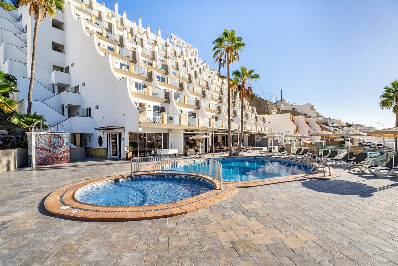 AMAZING LATE DEAL-FAMILY OF 4 HOLIDAY FOR ONLY £1527.00