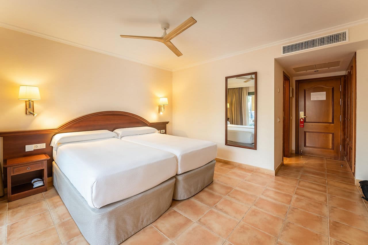 Holiday to Menorca - Valentin Star - photo 3