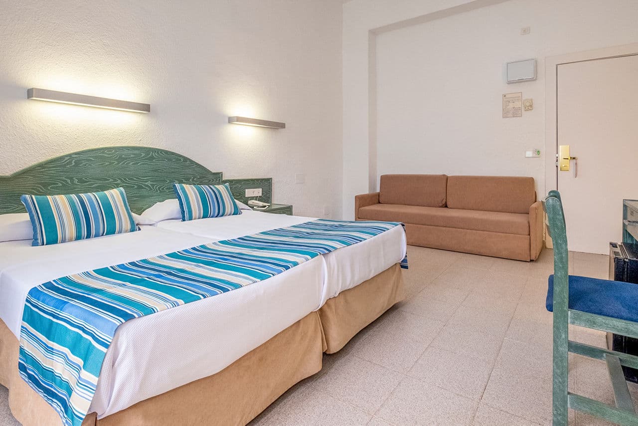 Menorca Family Holiday - photo 3