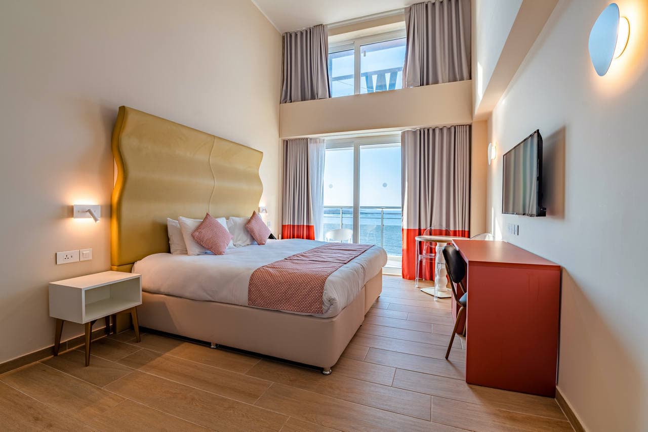 Seaview Hotel - photo 2