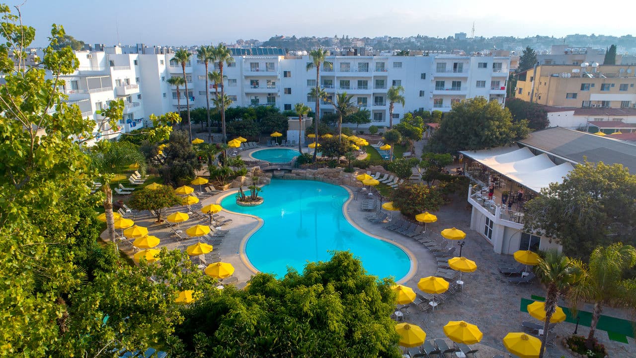 Mayfair Gardens - photo 2