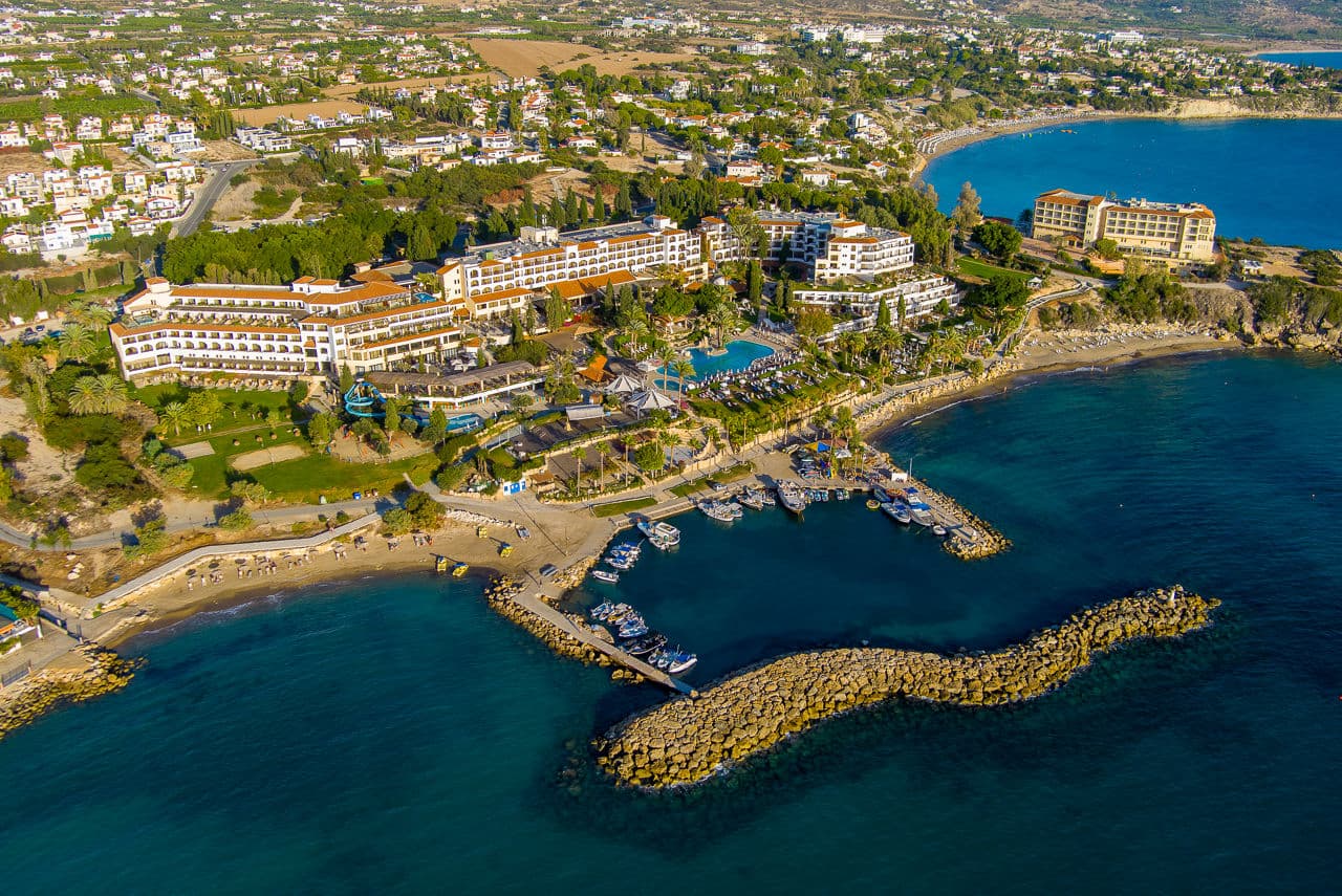 Coral Beach Hotel - photo 2