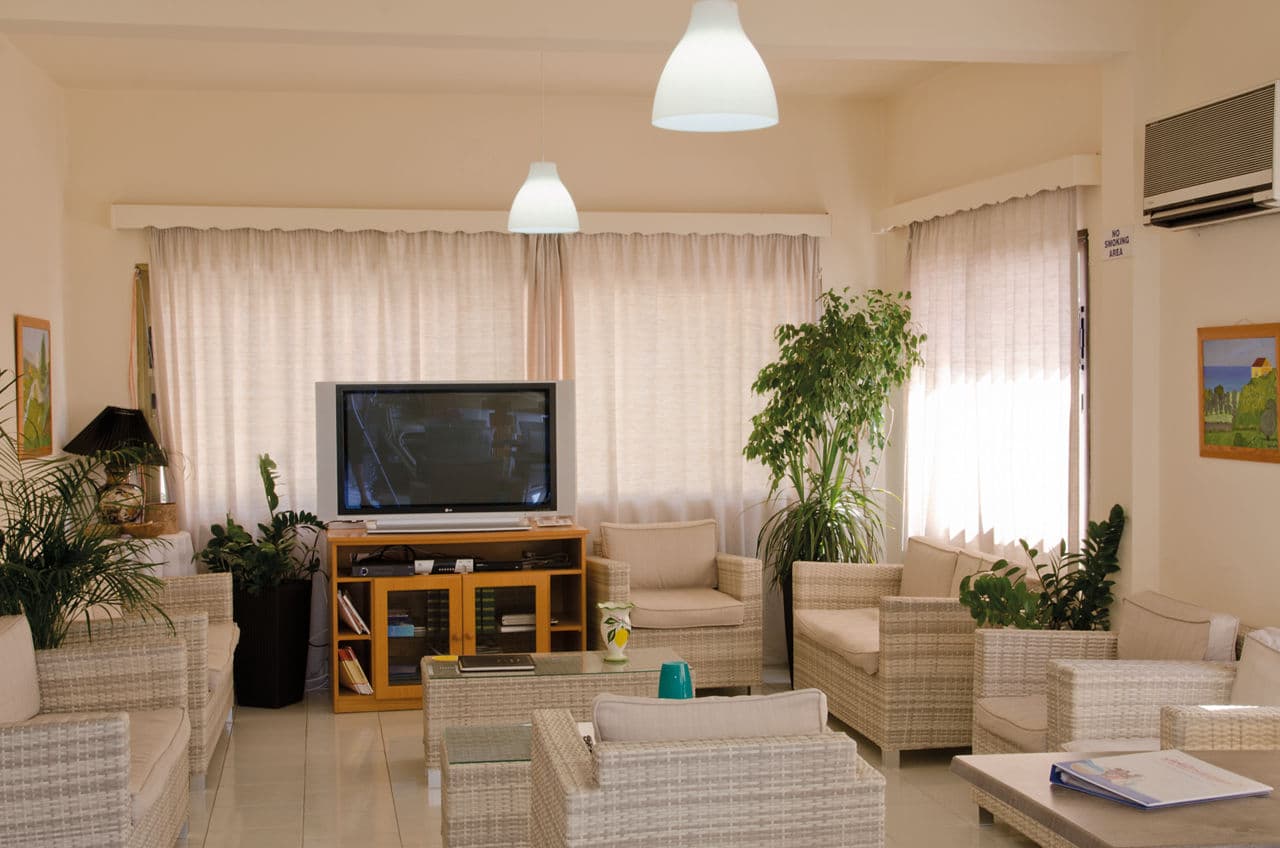 Bougainvillea Apartments - photo 3