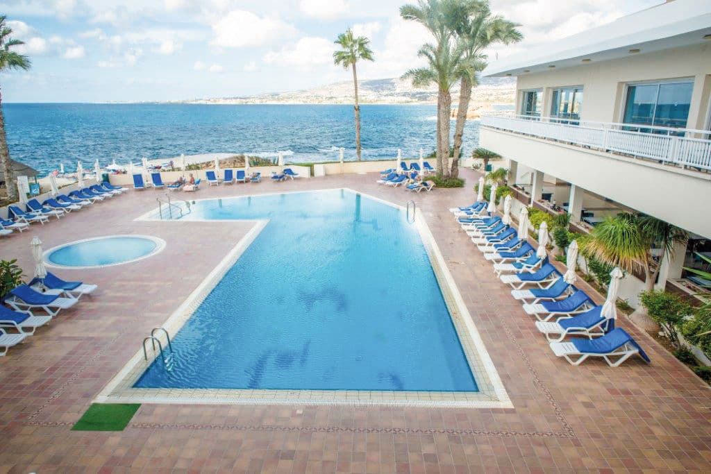 Cynthiana Beach Hotel - photo 3