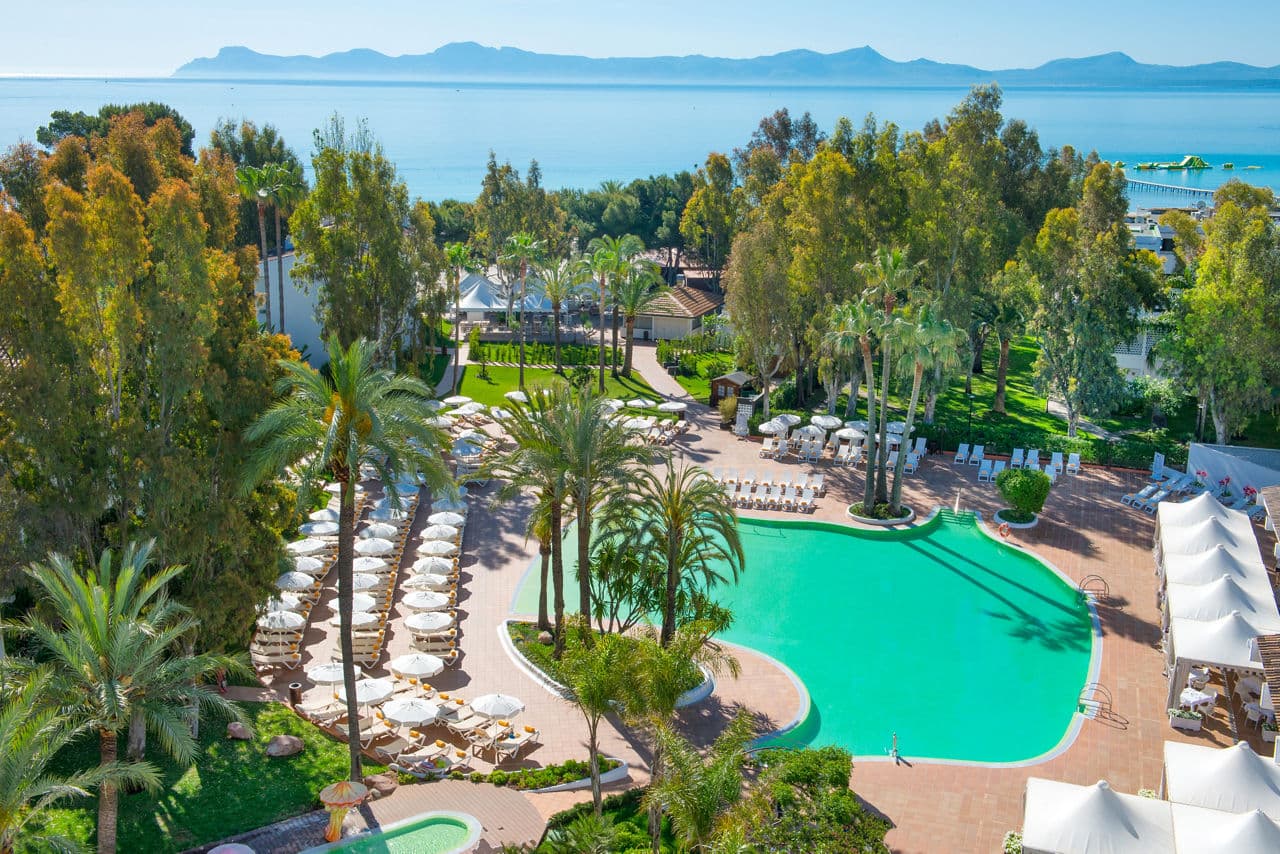 Iberostar Waves