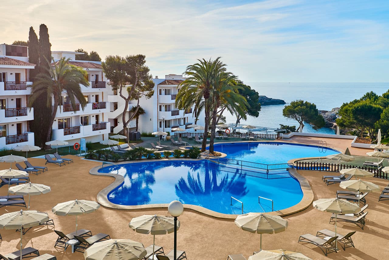 Inturotel Cala Azul - photo 3
