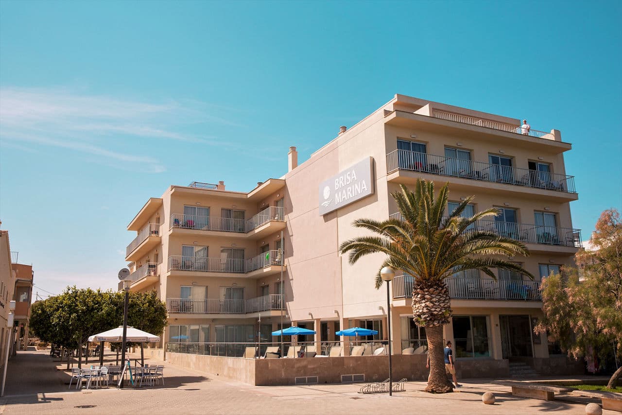 Hotel Brisa Marina - photo 2