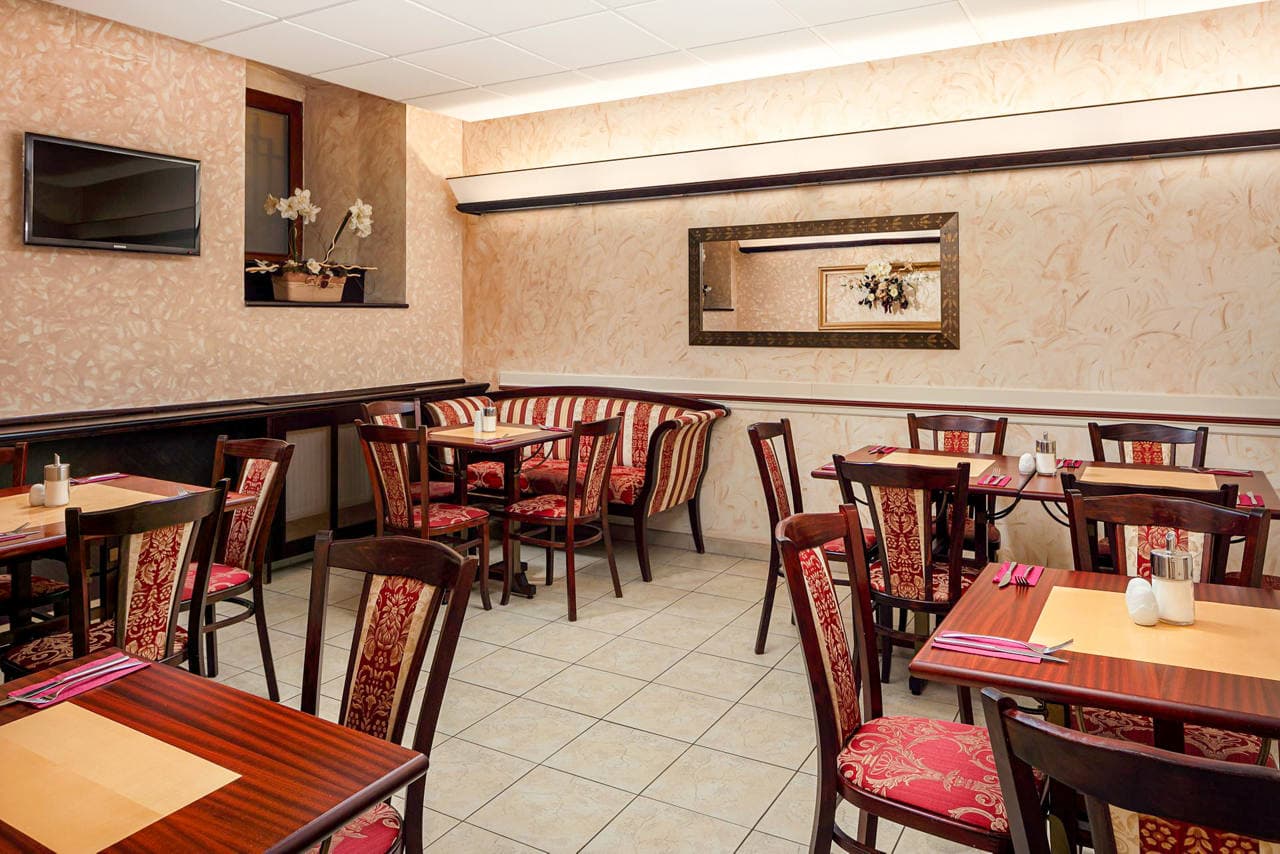 Alqush Hotel - photo 2