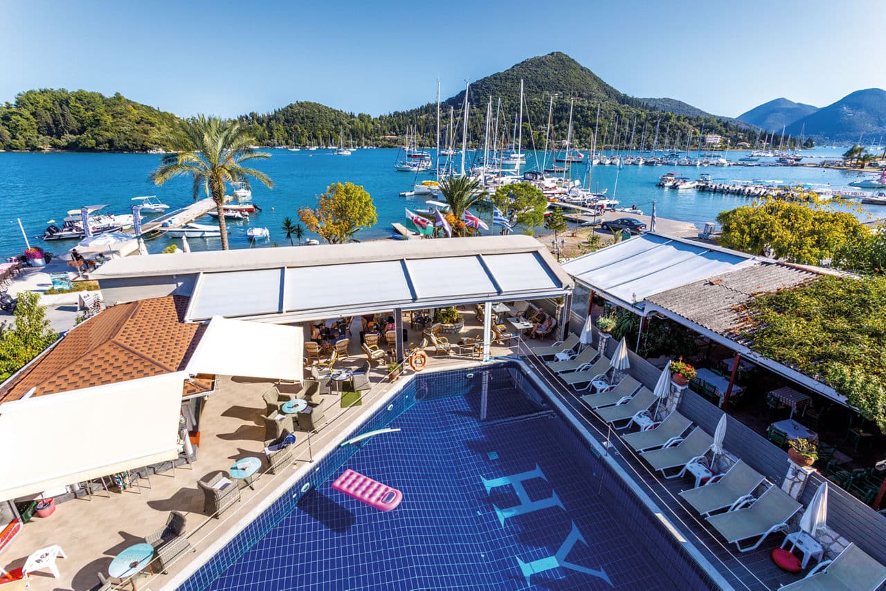 Yannis Hotel