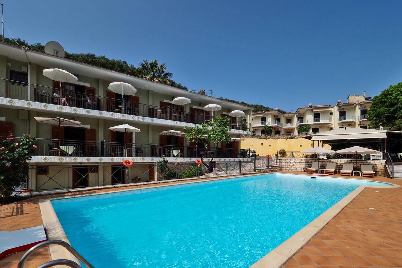 Parga Area Escape - photo 2