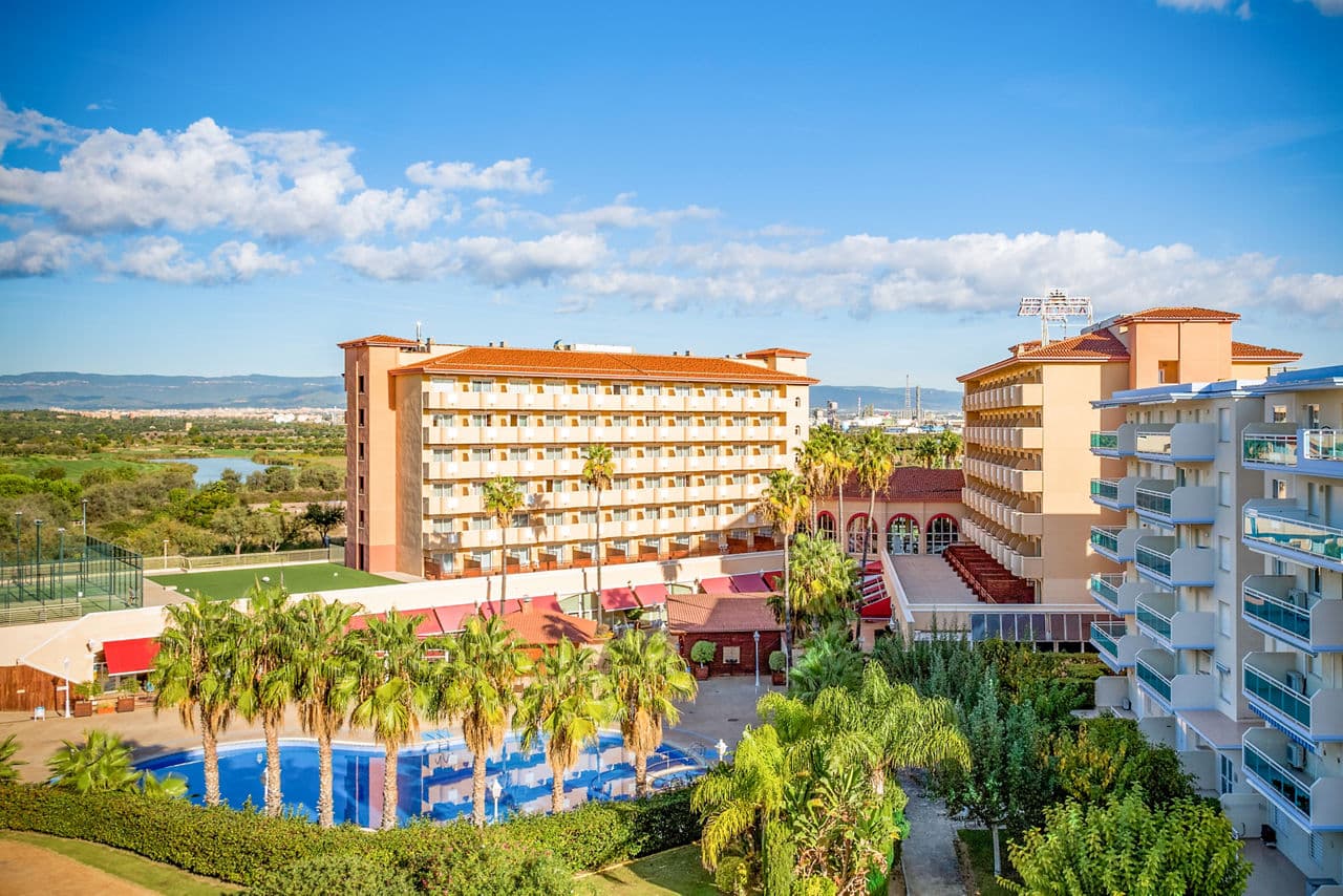 Ohtels La Hacienda - photo 2
