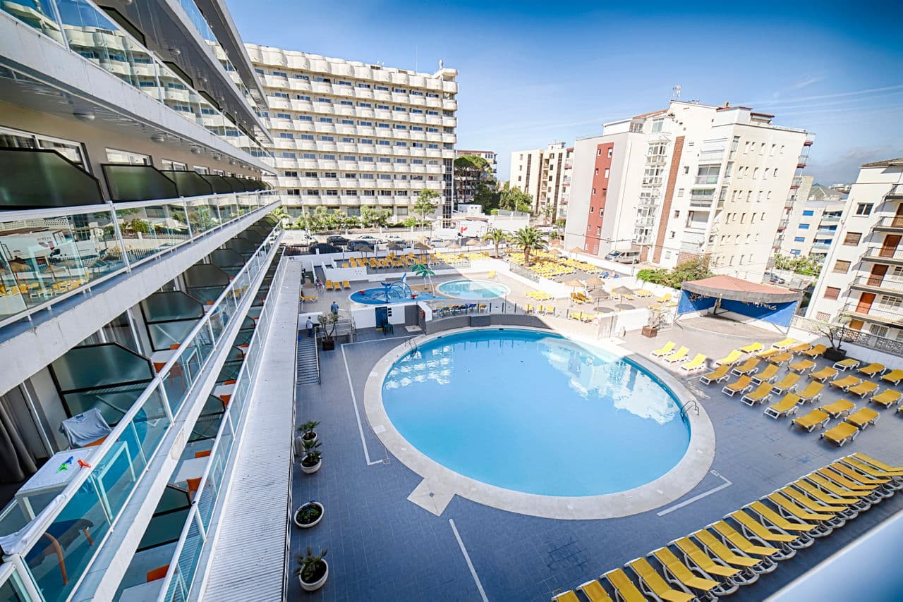 Costa Dorada Getaway - photo 2