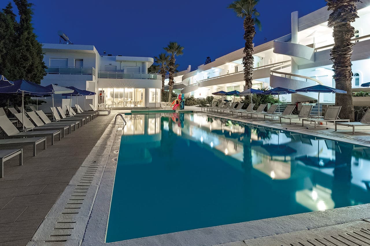 Paleos Apartments - photo 2