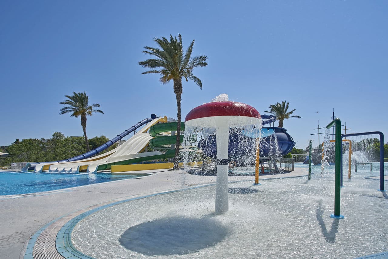 Blue Bay Resort - photo 3