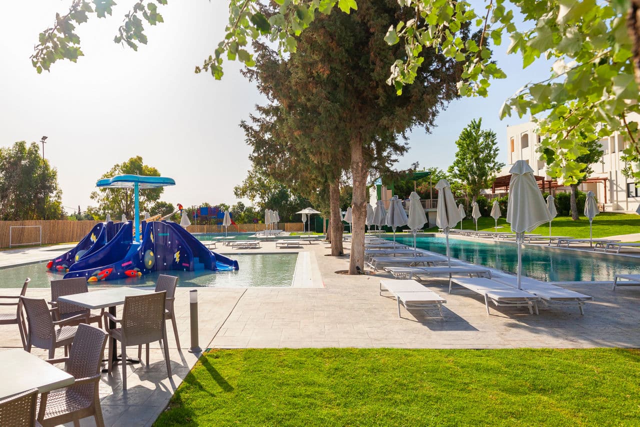 Blue Sea Holiday Village - photo 3