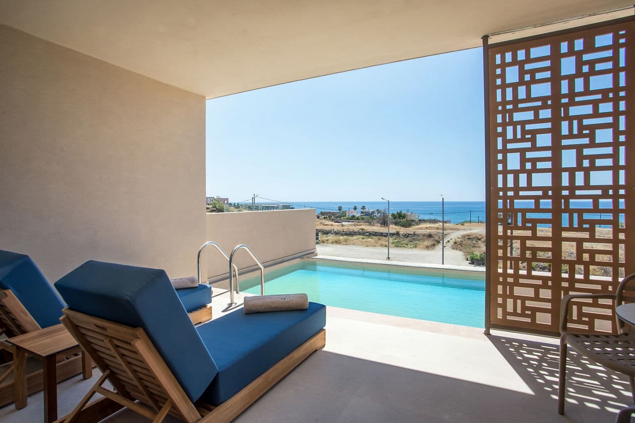 Gillian Munro - Este Elegant Suites & Villas - photo 2