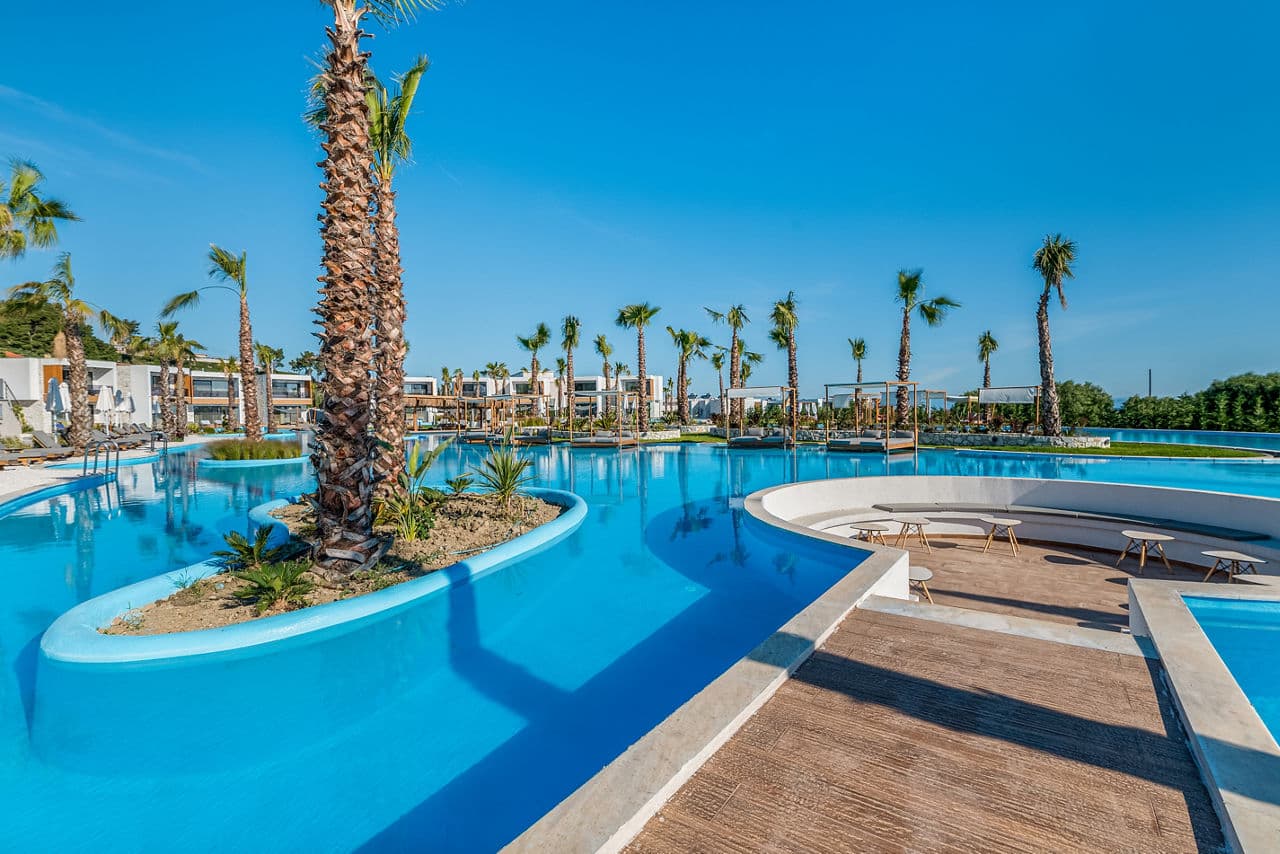 Luxury room with Pool View - photo 3