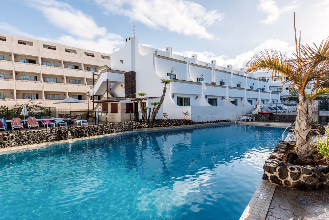 Aparthotel Las Piramides - photo 2
