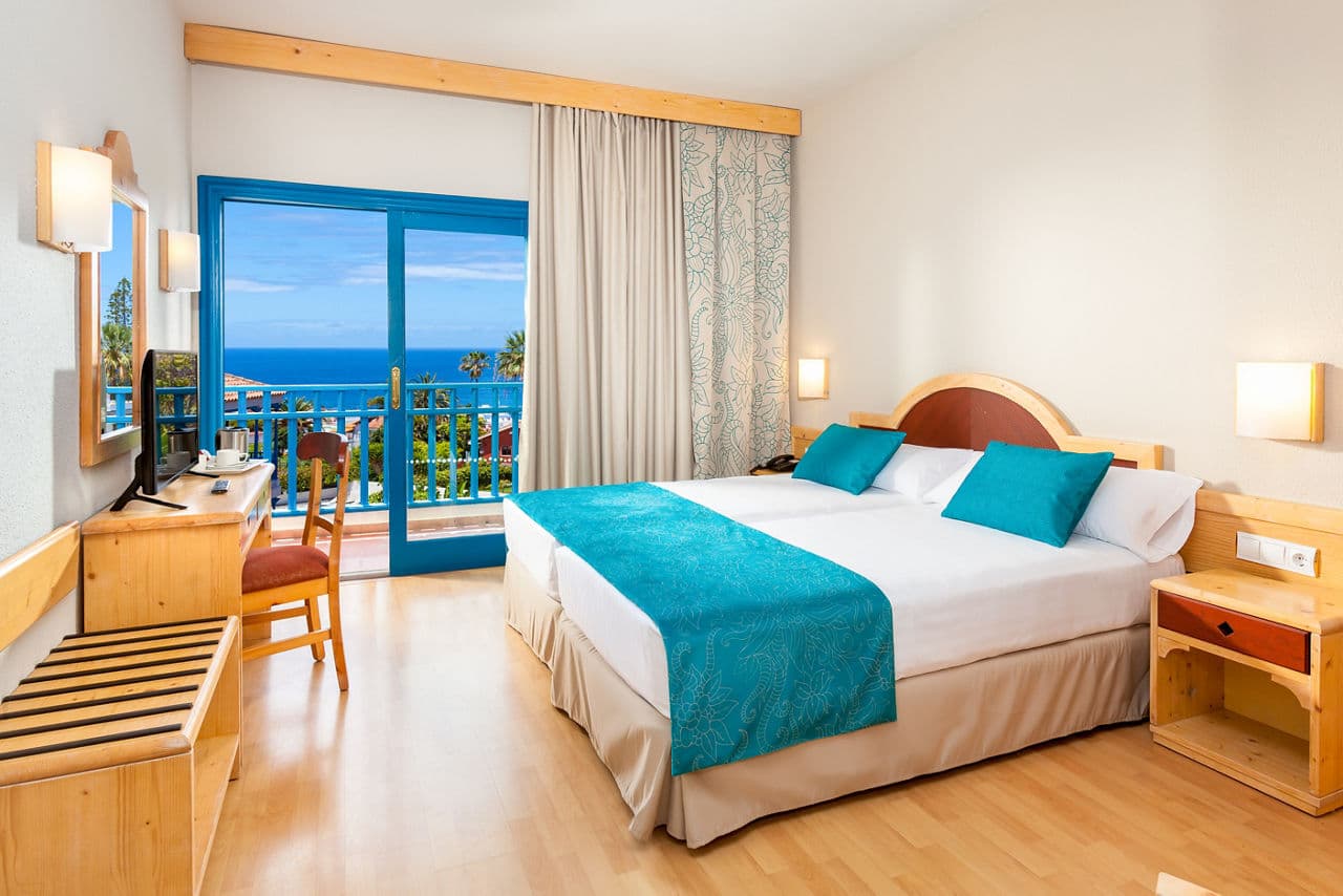 Holiday to Tenerife - photo 2