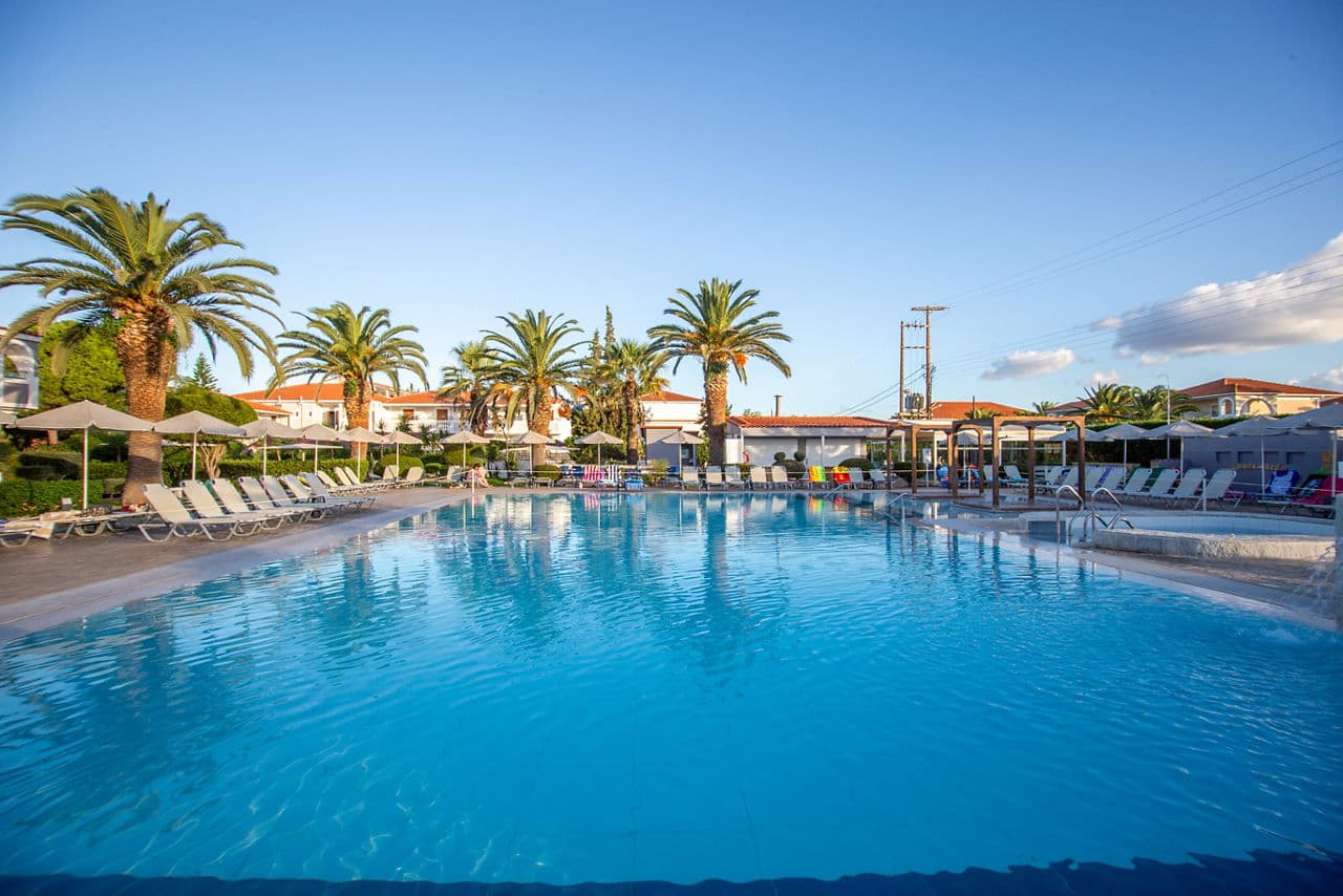 Golden Sun Hotel - photo 3