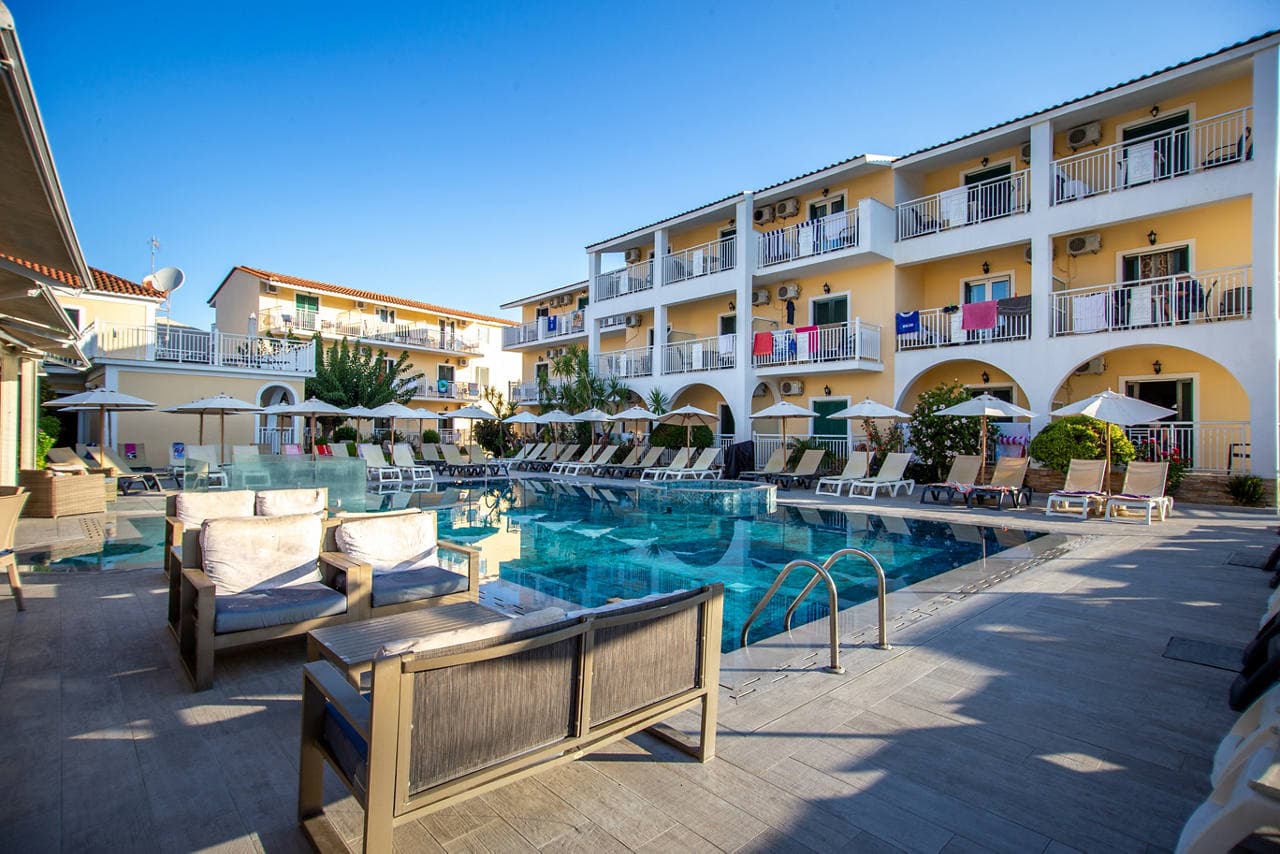 Danny's Hotel - photo 3