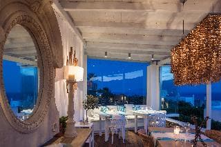 Luxury Hotel Stay - photo 2