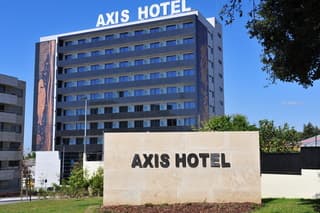 Axis Porto Business & Spa - photo 2