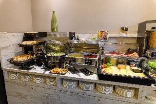 The Guardian Hotel - photo 3