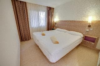 Beachfront Family Escape - photo 2