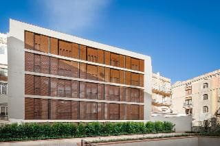 Barcelona City Escape - photo 3