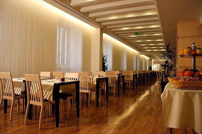 Stylish city hotel - photo 2