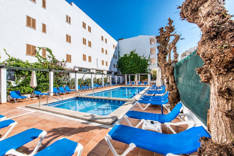 Arcos Playa Apartments - photo 2
