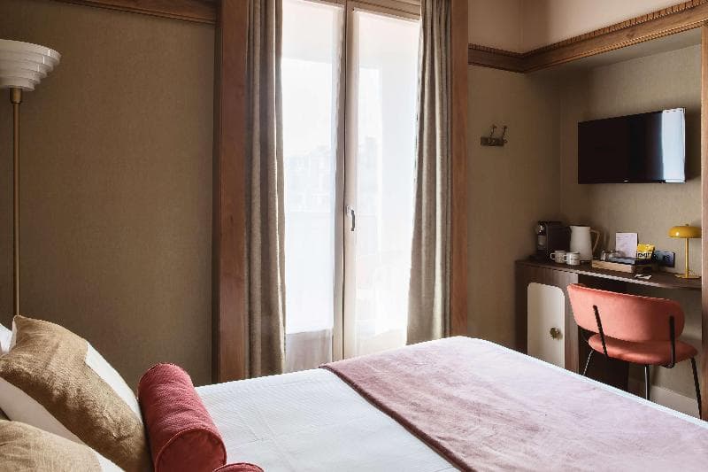 Paris, Hotel Mercedes - photo 2