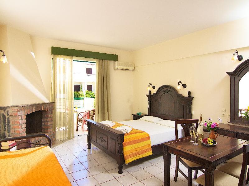 Trefon Hotel Apartments - photo 2