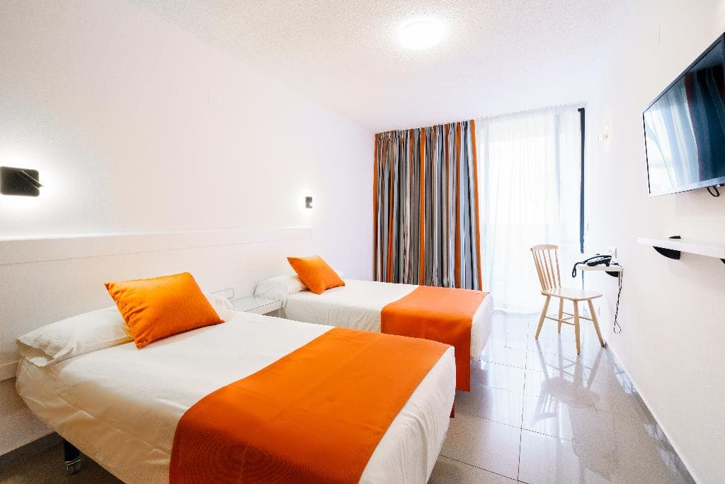 Marina Resort Benidorm - photo 2