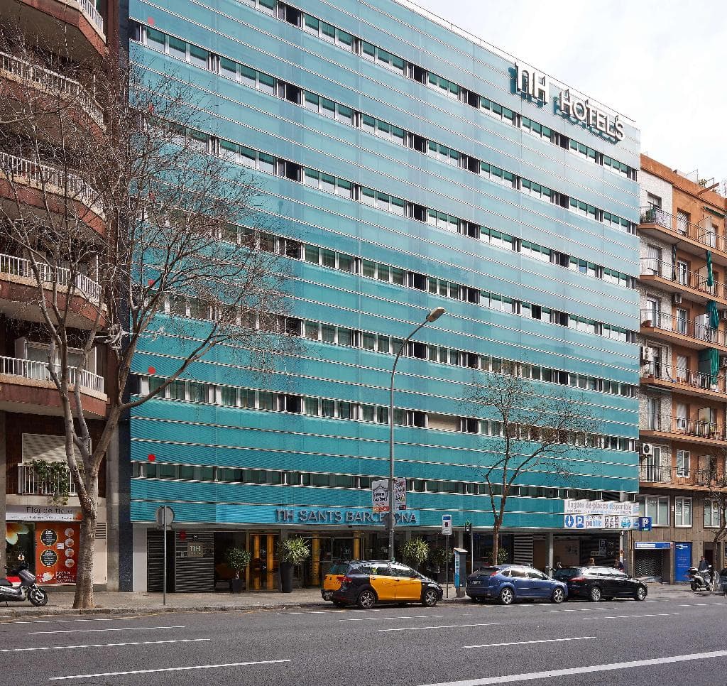 Barcelona City Getaway - photo 3
