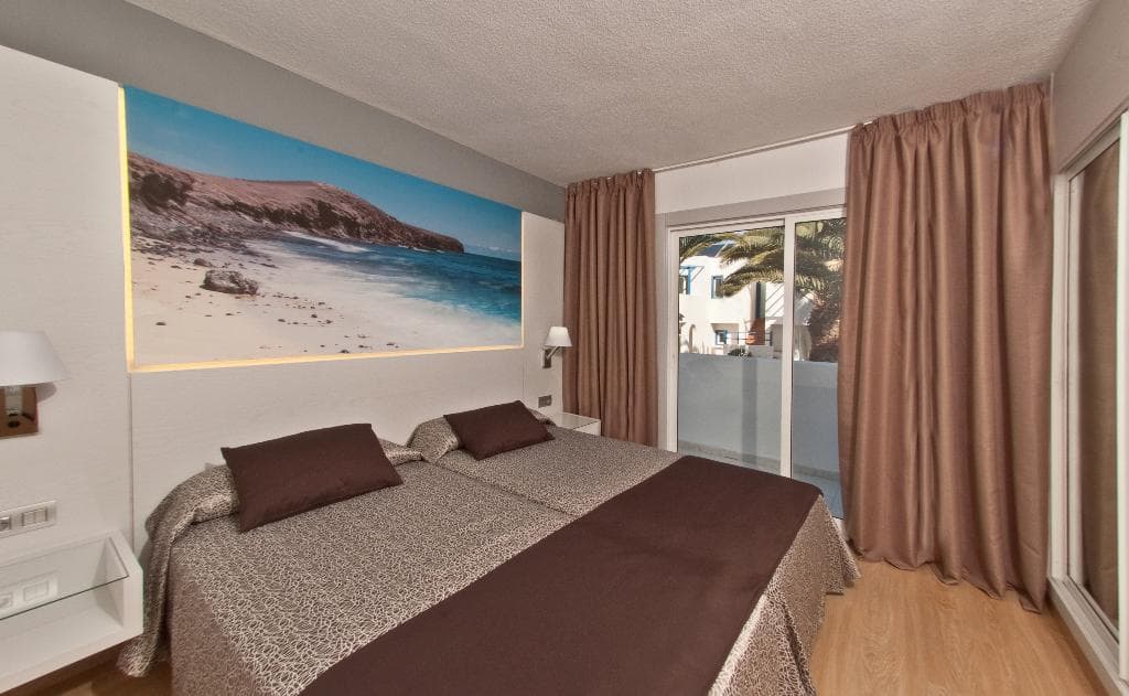 Playa Blanca, Paradise Island - photo 2