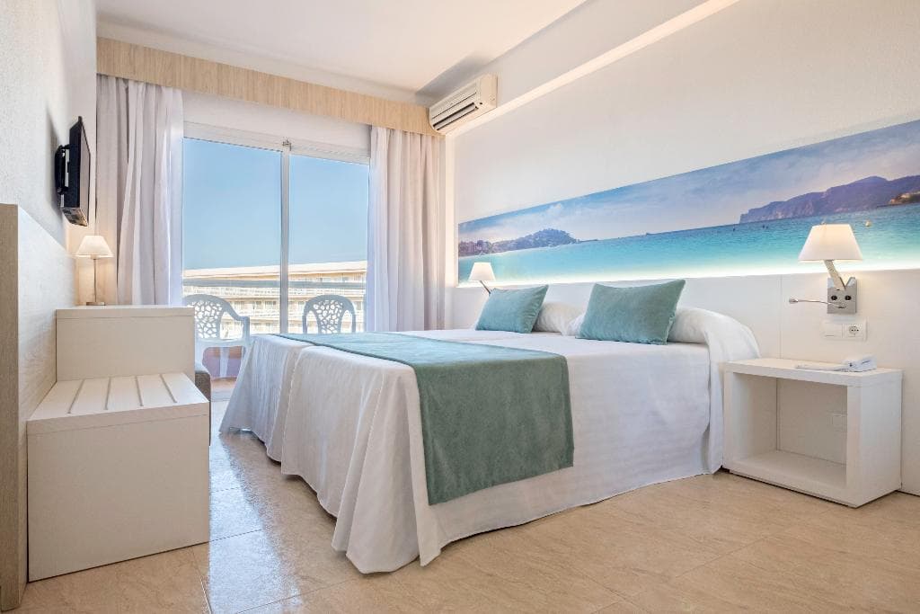 Azuline Hotel Bahamas - photo 3