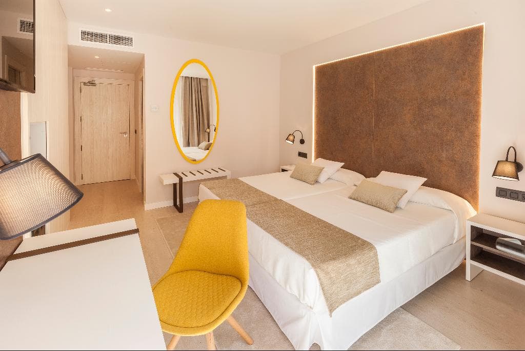 Adults Only Escape at Benidorm Centre Hotel - photo 2