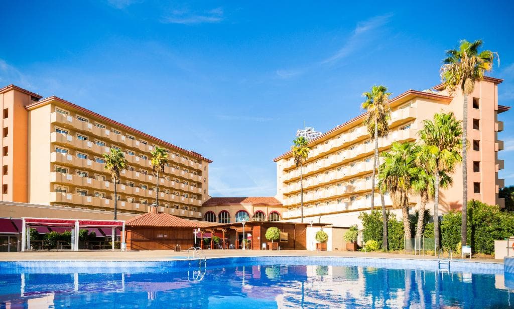 La Pineda, Ohtels La Hacienda - photo 2