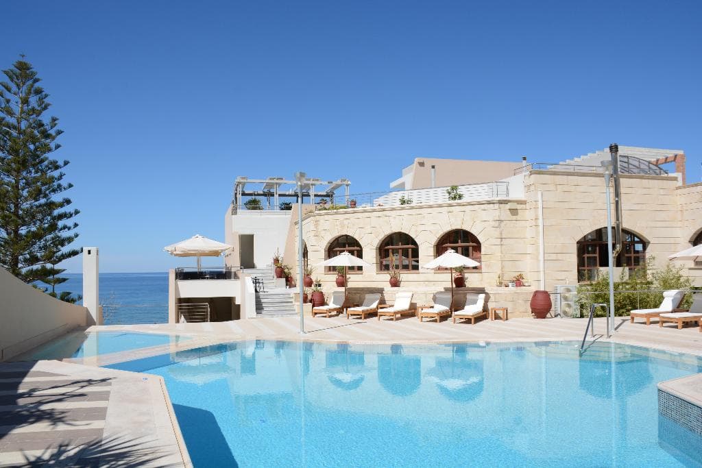 Macaris Suites & Spa - photo 2