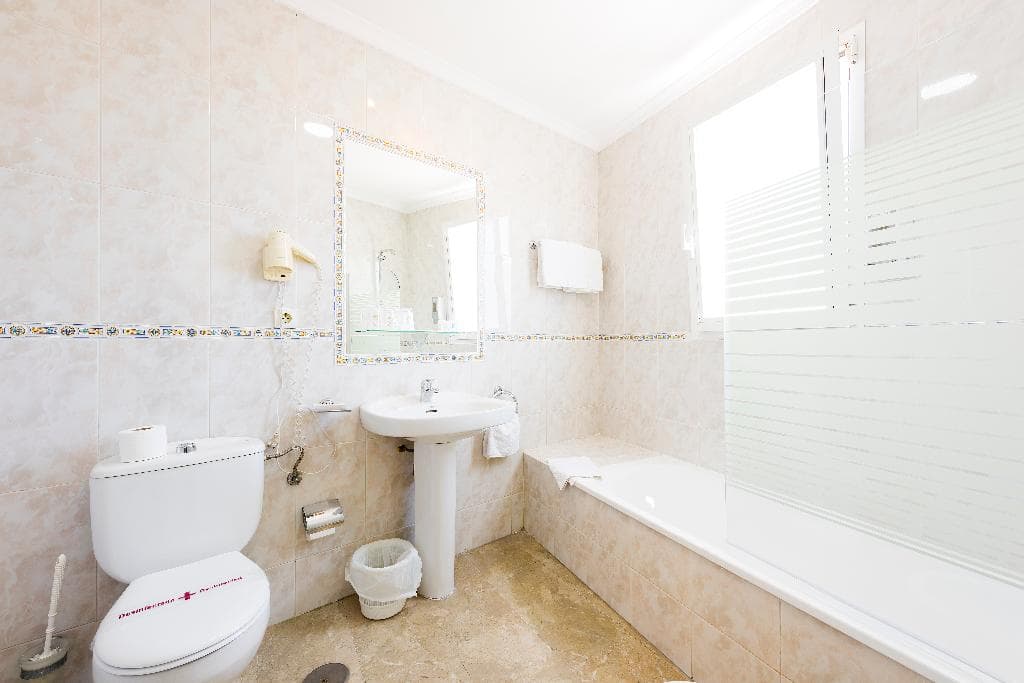 Nerja Getaway  Hotel Toboso Chaparil in Nerja, - photo 3