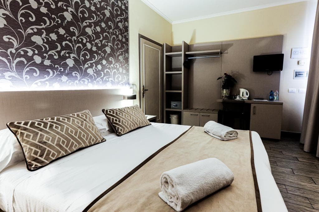 Florence, Albergo Firenze - photo 2