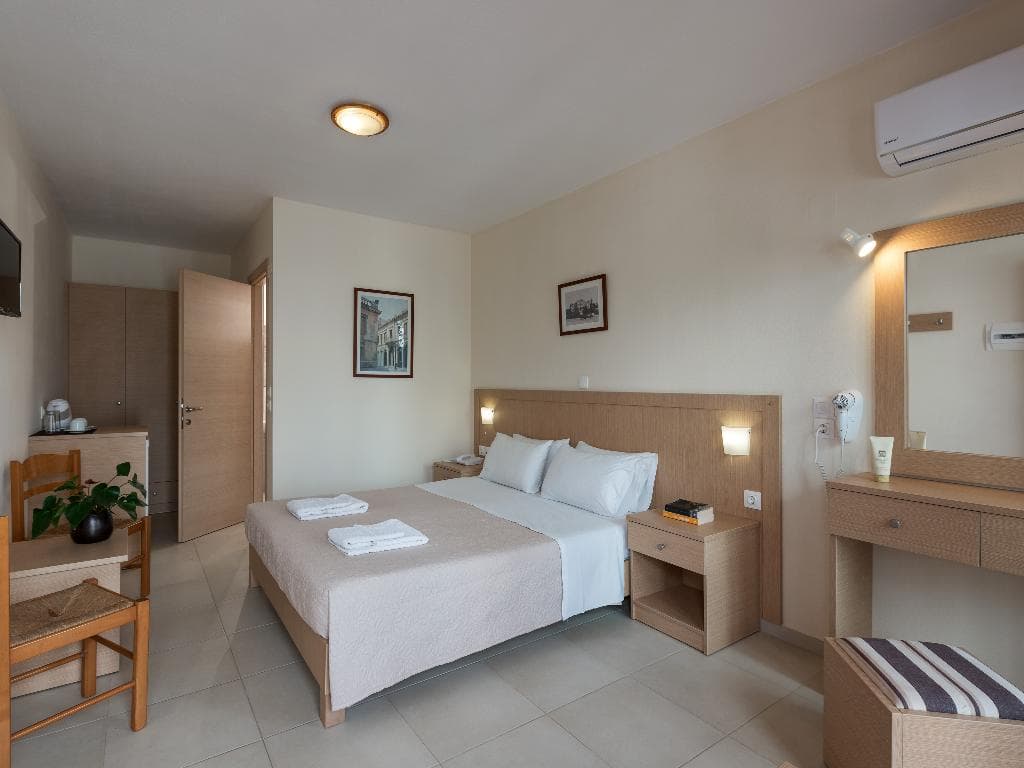 Thalassi Hotel - photo 2