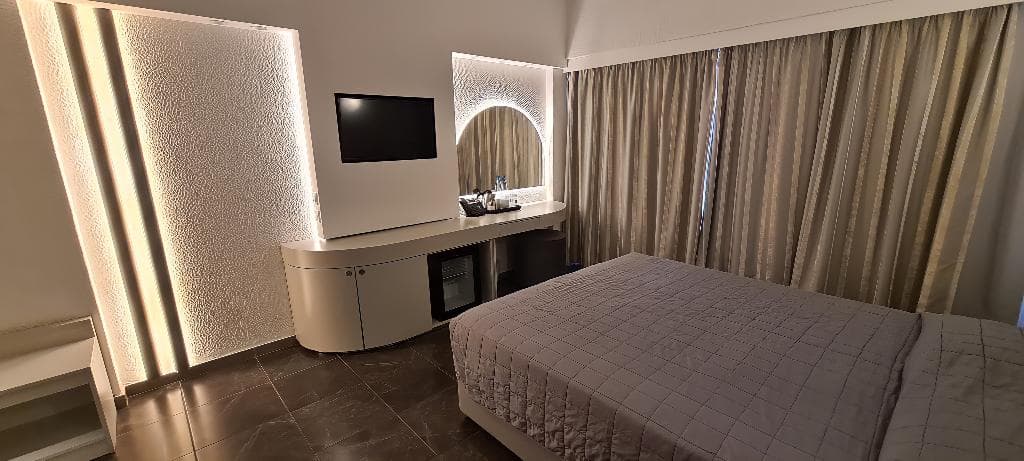 Sveltos Hotel Escape - photo 2