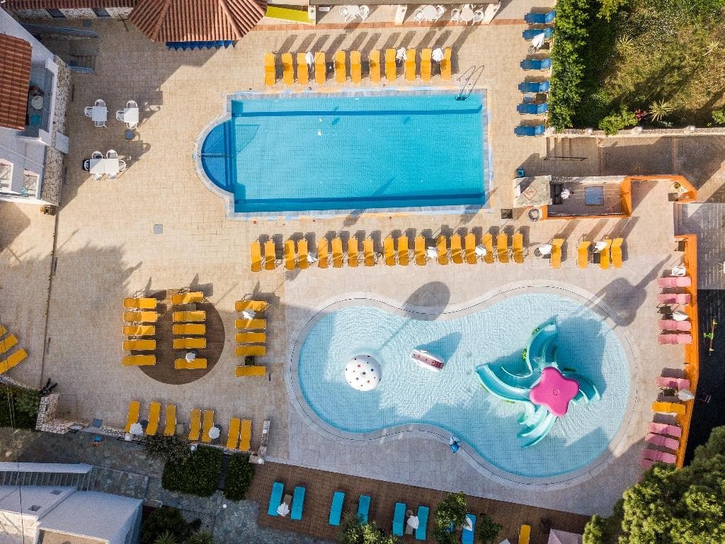 Family fun in Stalis - photo 3