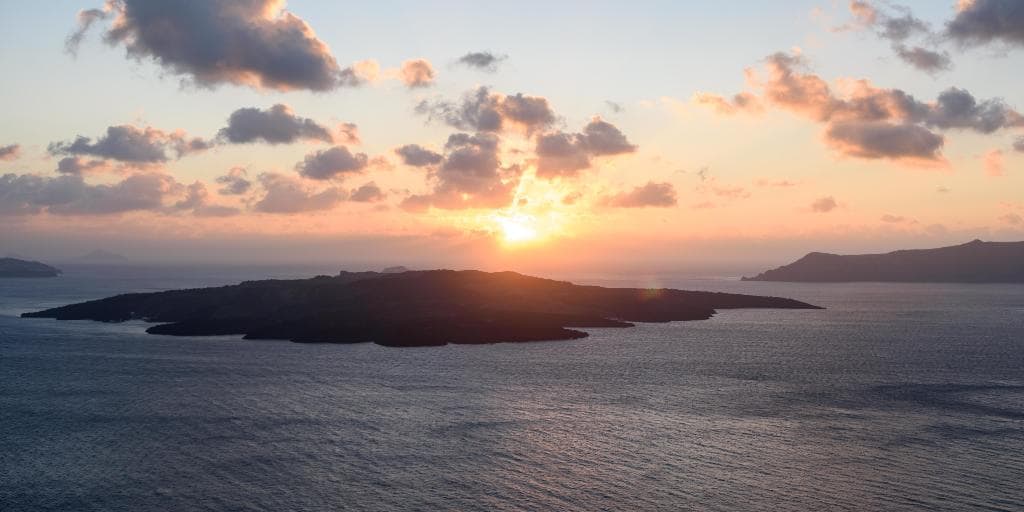 Santorini Getaway - photo 3