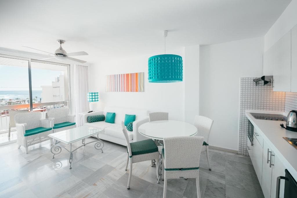 Palm Beach Getaway - main photo
