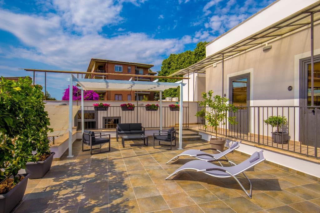 Urban Garden Hotel - photo 3