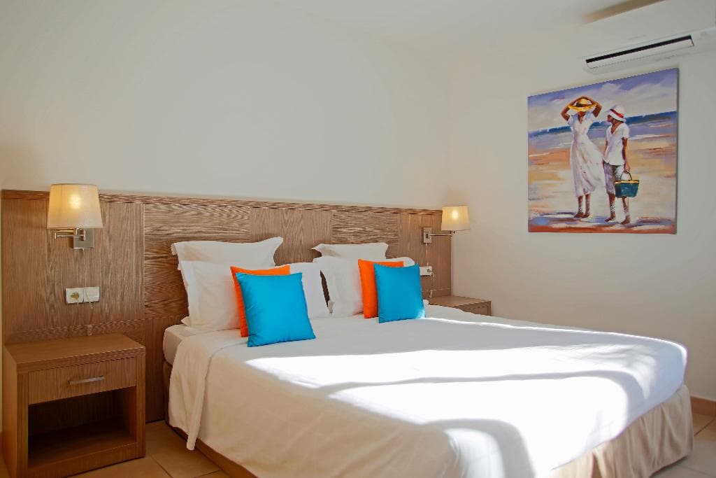 Luxury October Corsican villa retreat for family of 4 - photo 2